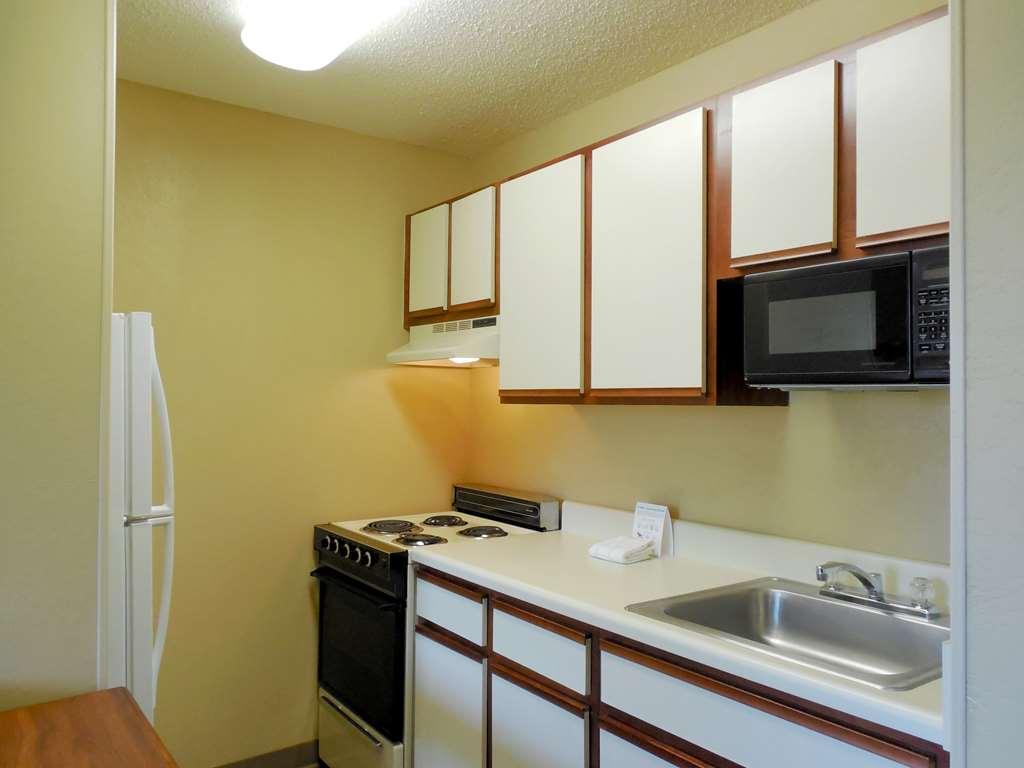 Extended Stay America Suites - Raleigh - Cary - Harrison Ave Szoba fotó