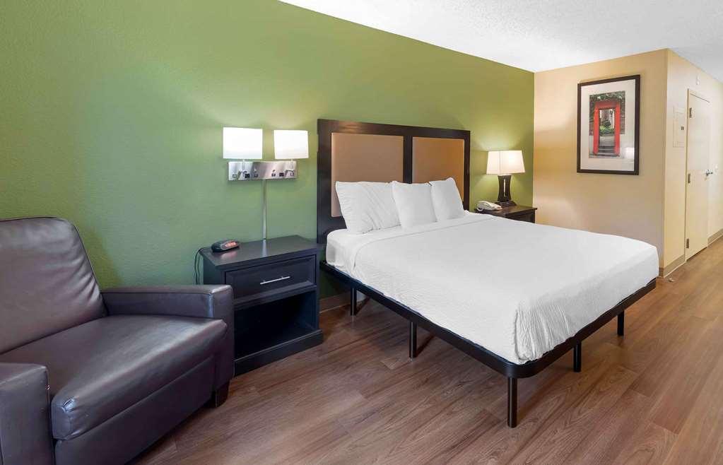Extended Stay America Suites - Raleigh - Cary - Harrison Ave Szoba fotó