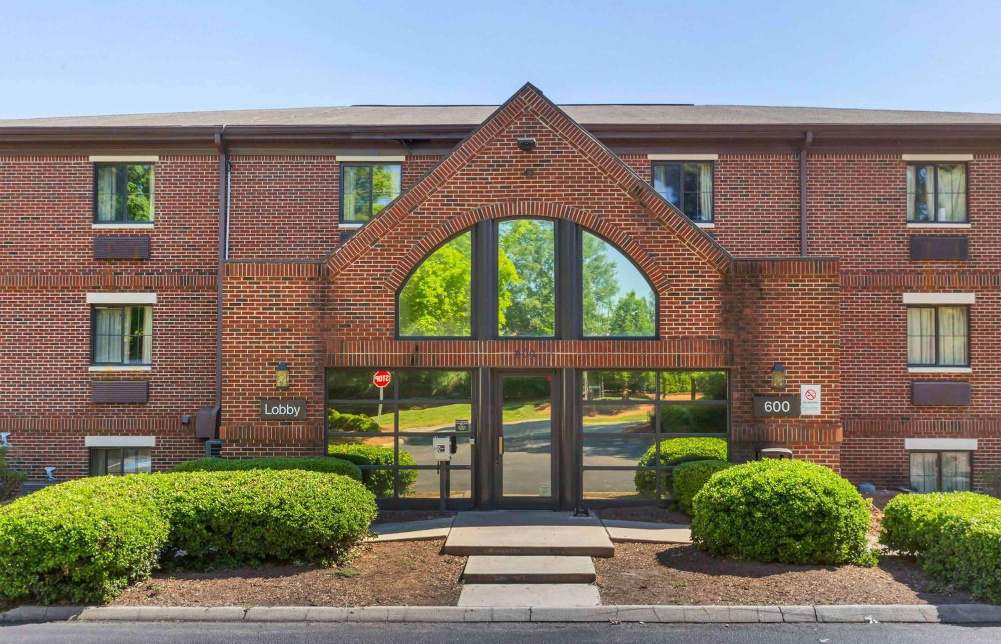 Extended Stay America Suites - Raleigh - Cary - Harrison Ave Kültér fotó