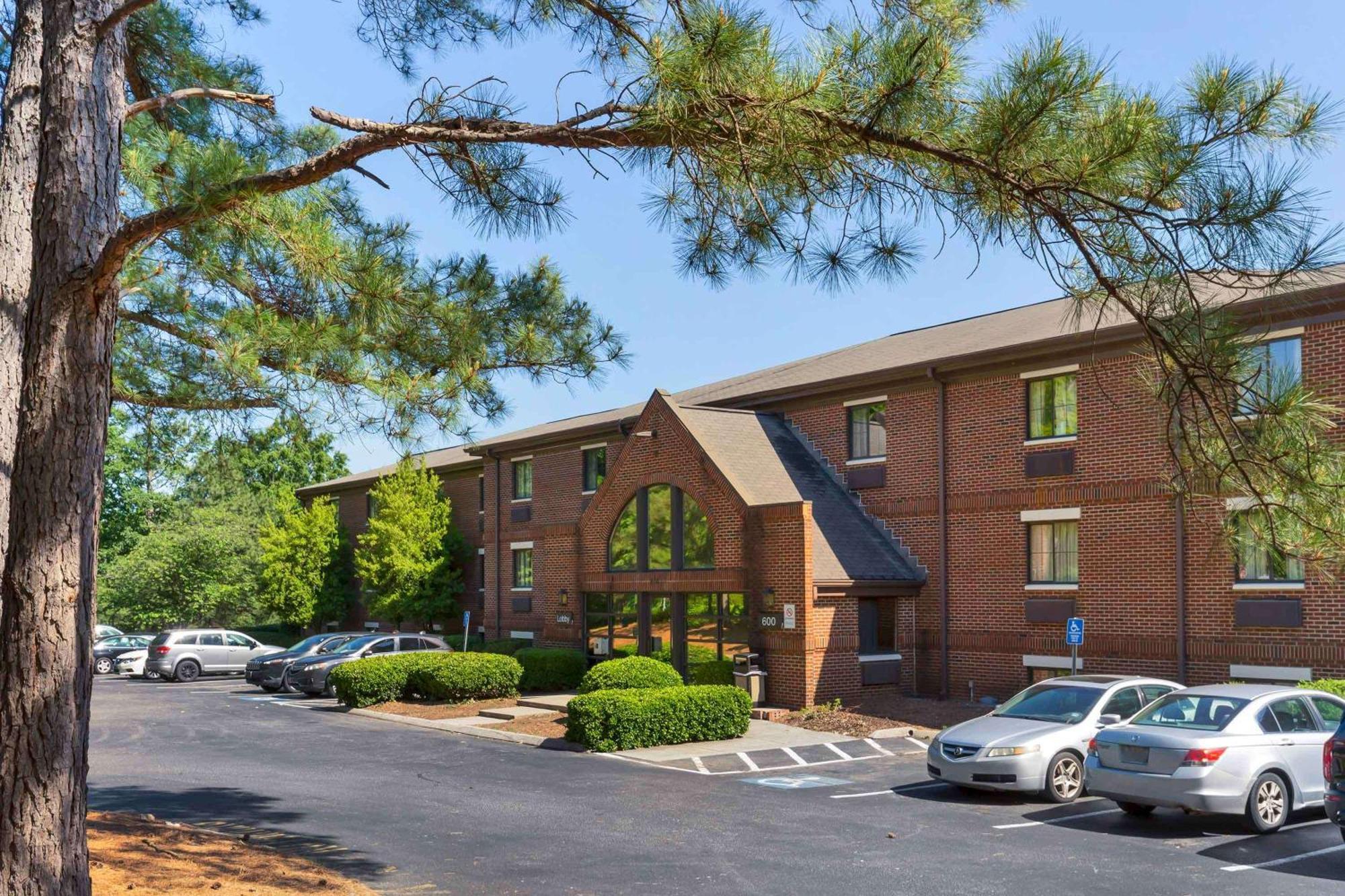 Extended Stay America Suites - Raleigh - Cary - Harrison Ave Kültér fotó