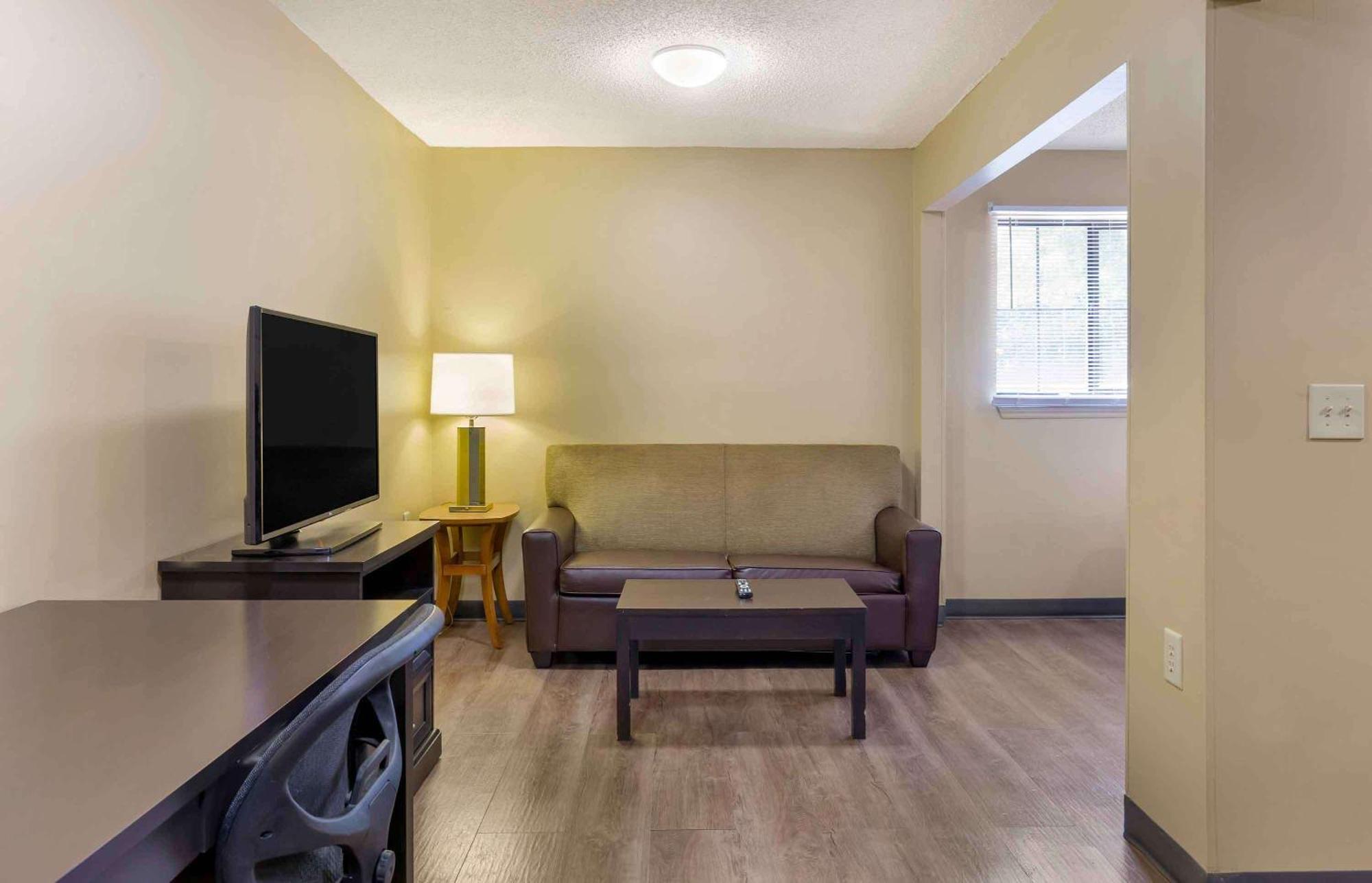 Extended Stay America Suites - Raleigh - Cary - Harrison Ave Kültér fotó
