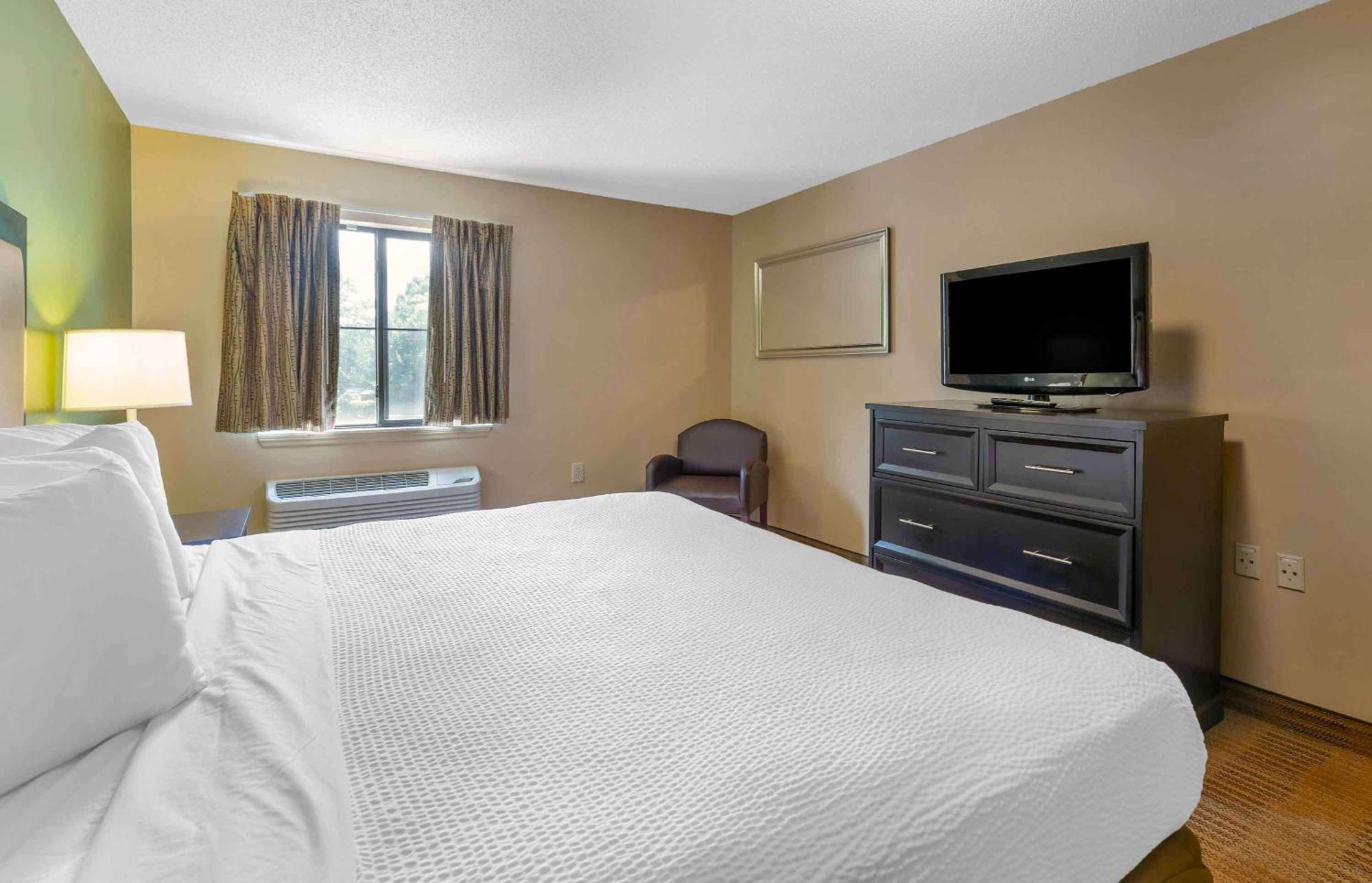 Extended Stay America Suites - Raleigh - Cary - Harrison Ave Kültér fotó