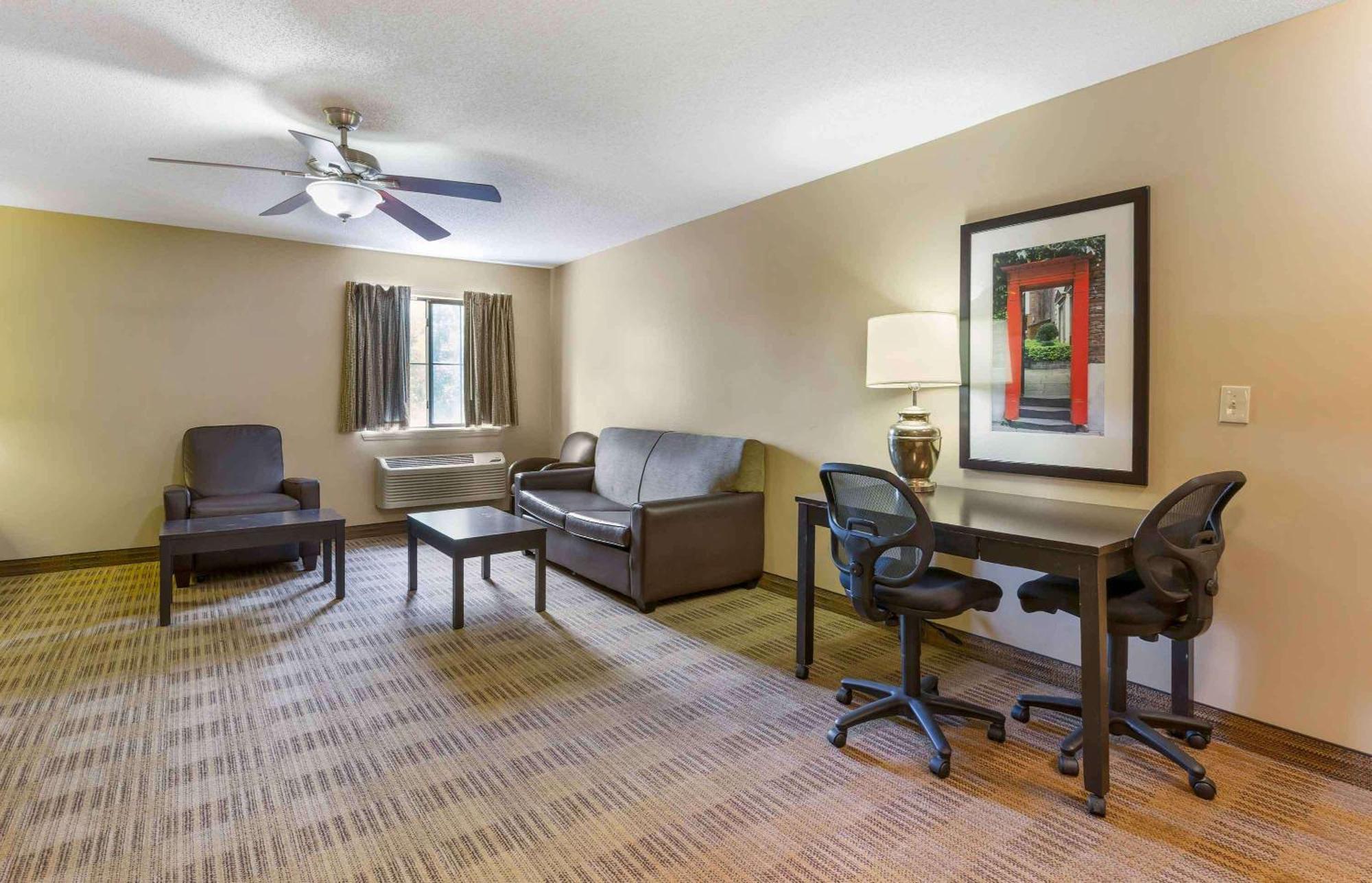 Extended Stay America Suites - Raleigh - Cary - Harrison Ave Kültér fotó