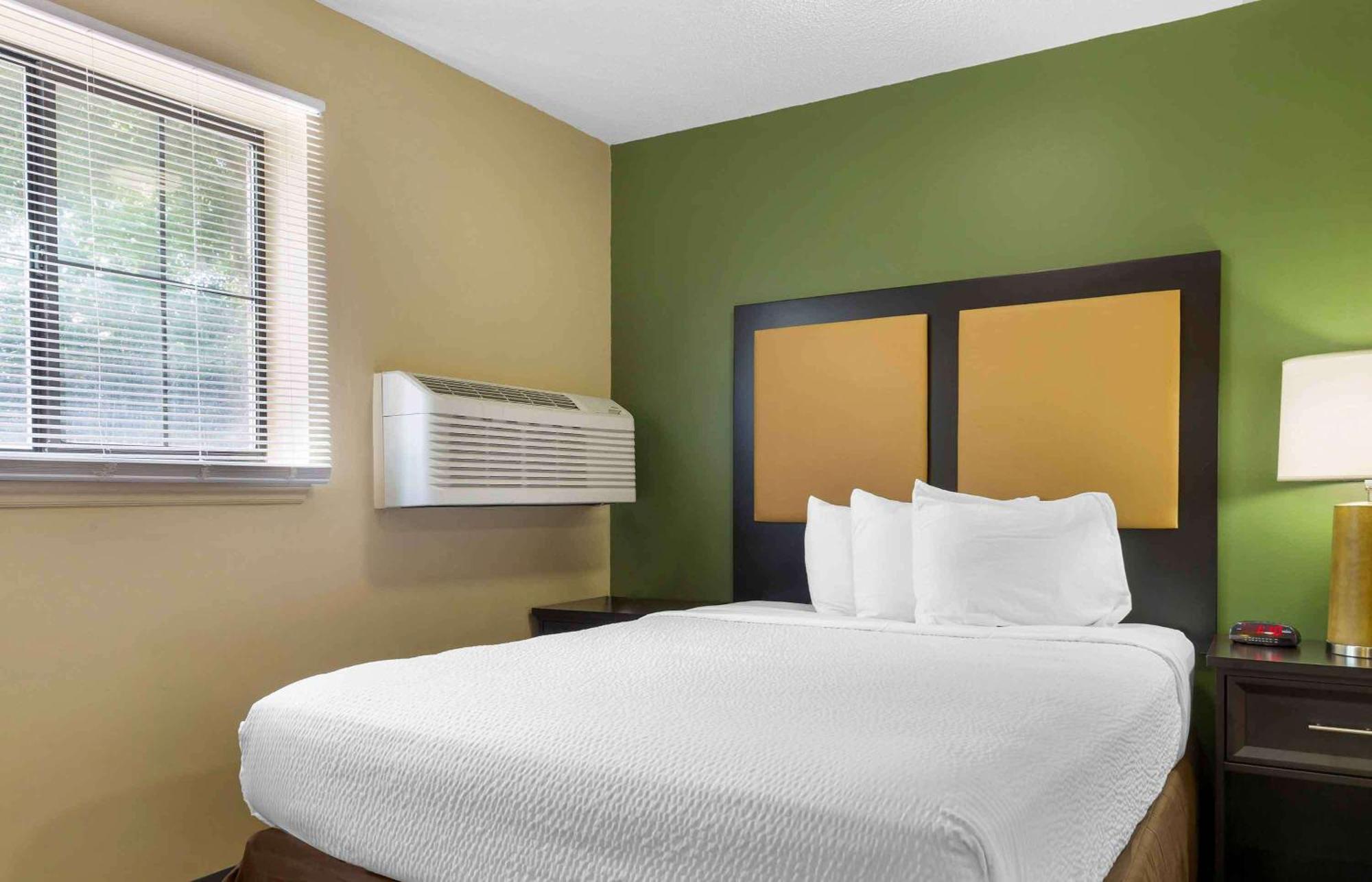 Extended Stay America Suites - Raleigh - Cary - Harrison Ave Kültér fotó
