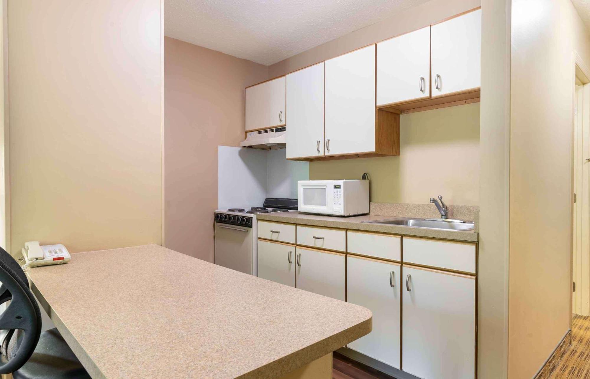 Extended Stay America Suites - Raleigh - Cary - Harrison Ave Kültér fotó