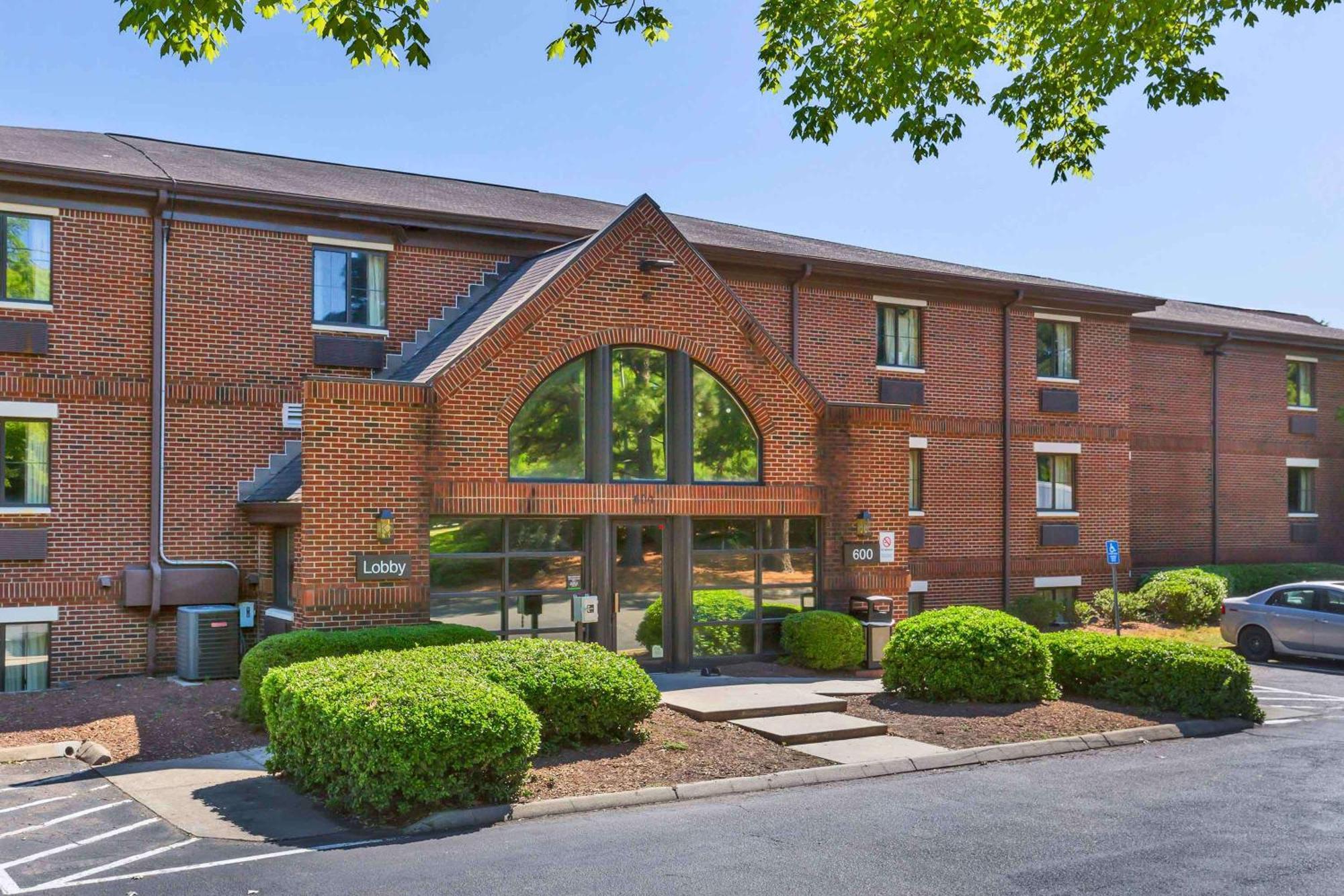 Extended Stay America Suites - Raleigh - Cary - Harrison Ave Kültér fotó
