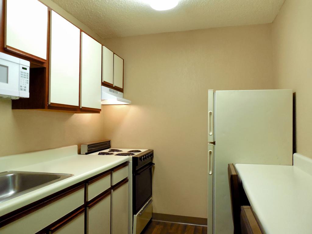 Extended Stay America Suites - Raleigh - Cary - Harrison Ave Kültér fotó